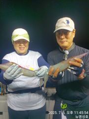 통영뉴명성호)내일대포한치출조합니다(010.3569.4607)