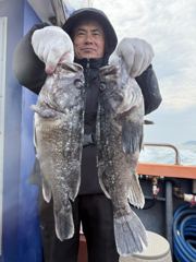 홍원항 [[[ 블랙펄호 ]]] 3월 14일(토) 회사 야유회로 찾아주신 초보 조사님들과 라이트지깅 출조 다녀왔네요~