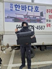 4월27일 알.쭈꾸미 조황입니다~^^ 오늘 선장님이 깜짝이벤트 .입항 15분전에 첫수하시는분 태클박스ㅋㅋ 이벤트 하였습니다.소수인원 10분모시고 다녀왔어요 ❤️오늘도 고생하셨습니다 ~^^