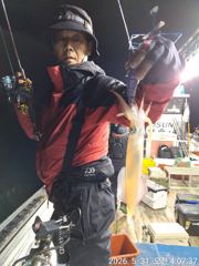 5월31일입항 한치이카 조황소식 입니다 