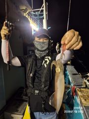 9일 신아라호 먼바다 한치 초저녁 반피딩