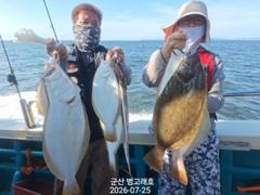 25일, 생미끼~대광어, 풍어가~!! 싸이즈 굿굿~~"대박 조황"~ 내일 야간 "고등어,삼치"갑니다~군산 범고래호