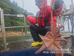 광복절"여밭돌문어" 1700g외 중치들과 개인15수13수등 마릿수조황~^^(내일예약가능)
