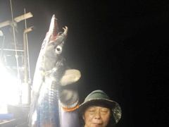 [진해] 16석.먼바다왕갈치(외줄) 기상좋은 화룡부터 예약가능합니다