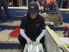 여수뉴스타피싱 8/18 엄청난 폭우와 너울속에서도 일궈낸 값진조황!! 목요일부터 자리여유 있습니다!!