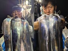 [제주은갈치호]8월25일 제주앞바다 왕갈치조황입니다! 갈치씨알이 장난 아니네요~~
