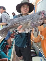 28일, 날이면 날마다 쏟아지는 대광어들. 웬 광어가 이리도 나오는지~내일도 갑니다~ 군산 범고래호