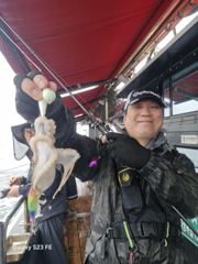 오늘의조황 - 오늘 첫 출조 쭈.갑 ㅎㅎ 비도오고 바람도불고 ㅠㅠ .그래도 울 조사님들 오늘 너~~무 대단하셨습니다.~^^ 울 조사님들 오늘 고생 하셨고용~ 낼 또 봐요~^^♡감사합니다 ♡ - 한바다피싱, 오이도 한바다호