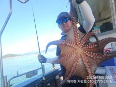갯바위돌문어 어제도 개인4kg외 1100g1000g1000g900g외 전원 대물손맛~