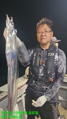 [완도썬레드호] 10/2 먼바다 3지반 4지급 갈치 많이 올라왔습니다