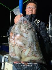 8일(목) 삼천포 주꾸미 조황입니다!! 사리물때도 좋네요~(토,일 몇자리여유)