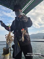 [사천] ^삼천포 왕쭈 조황 좋습니다 "내일부터 쭈욱 예약중입니다^^